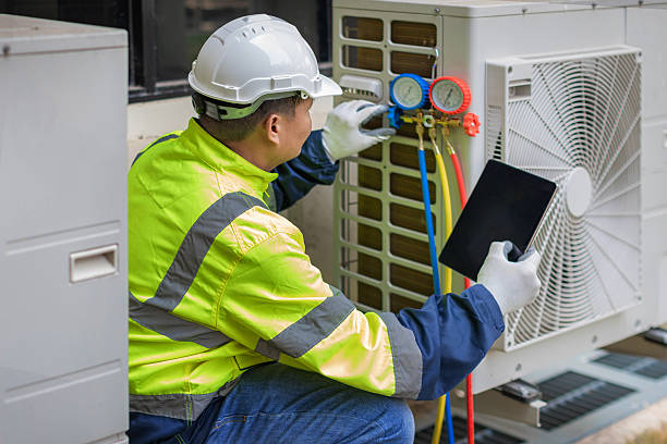 Professional Hvac technician working in Boston, NY